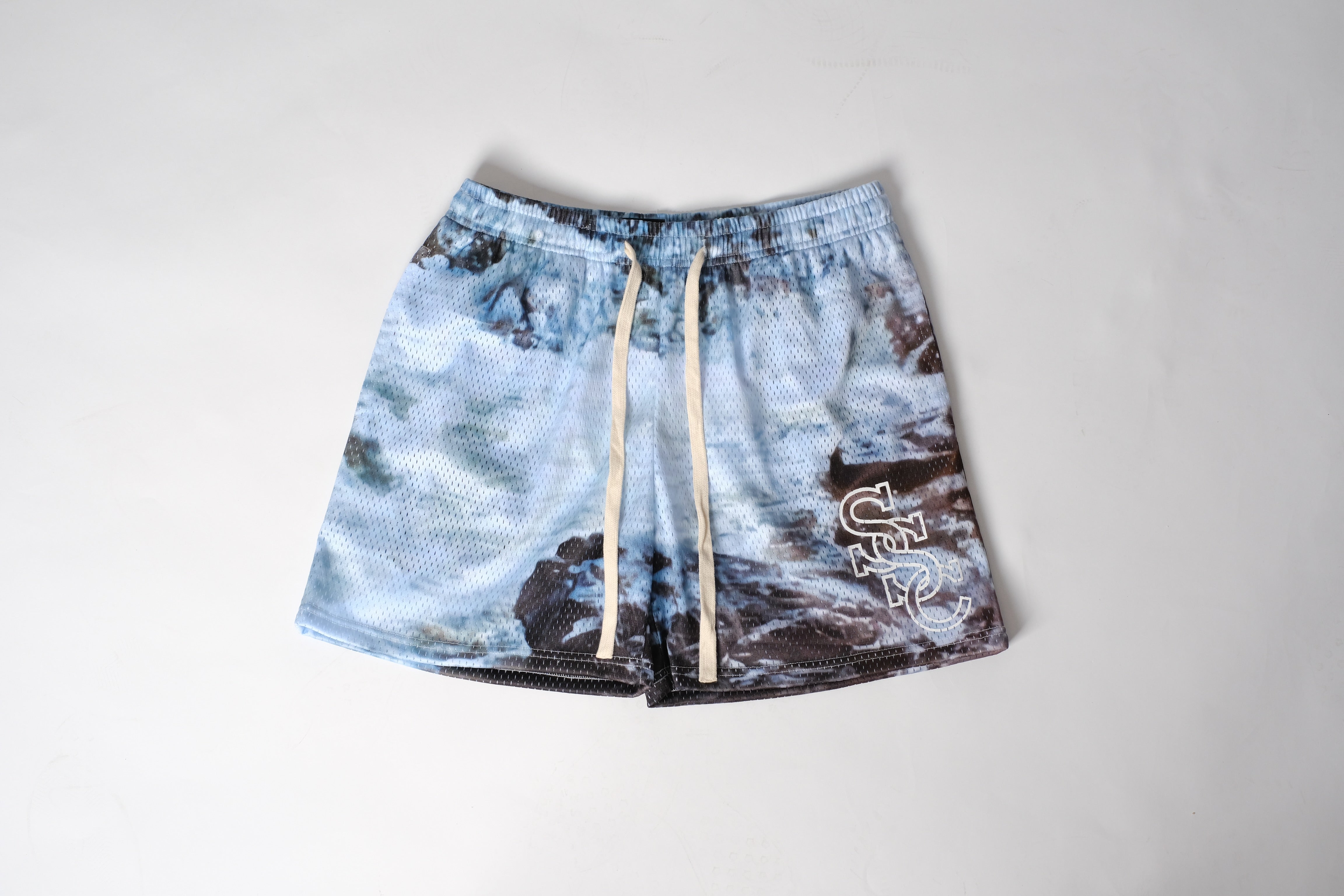 Athletic Basic Shorts - AB Elbow River